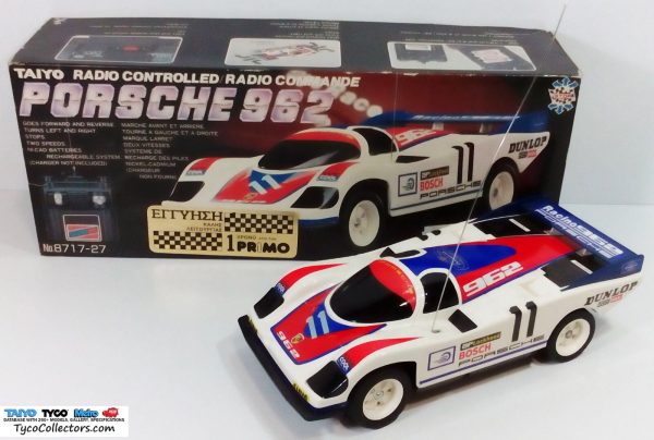 8717 27 Porsche962 Car with Box